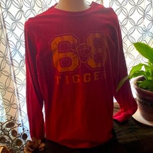 Disney Tigger long sleeve XL unisex